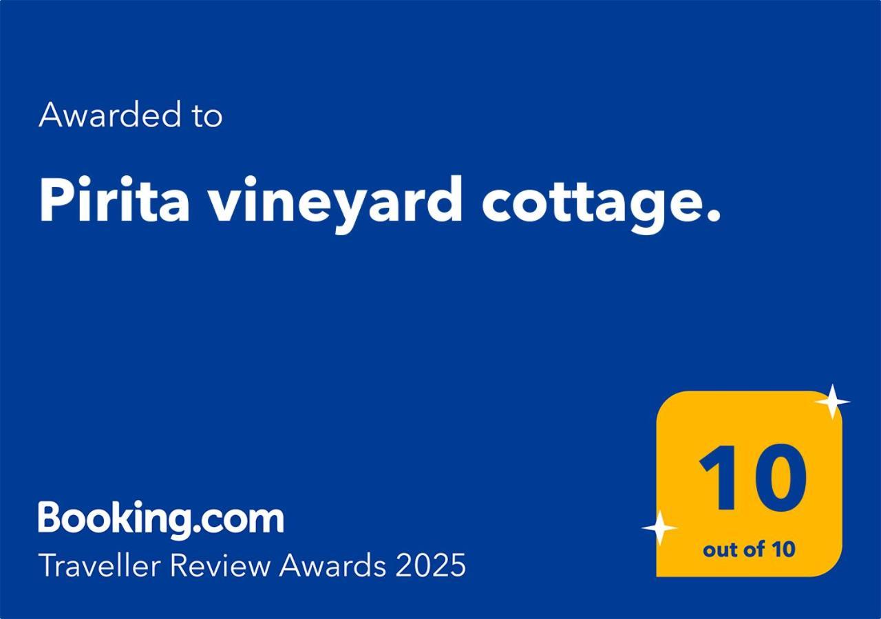 Pirita Vineyard Cottage. Upper Moutere Exterior photo